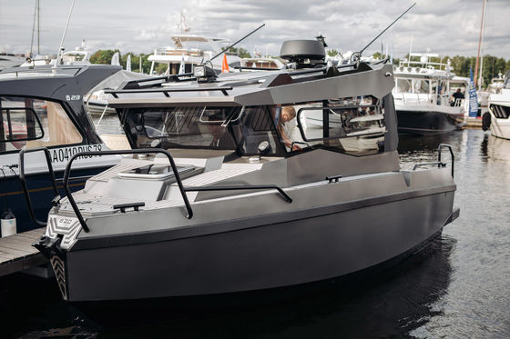 Europe Design Aluminum Boat 8.4m Fast Cabin Boat for Patrol and Recreation