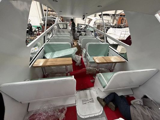 Factory Price 6-16 Passenger Capacity Cheap Yacht Luxury Boat Yacht for Water River Park Sea Beach Tourism