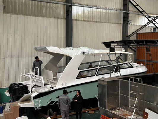 Factory Price 6-16 Passenger Capacity Cheap Yacht Luxury Boat Yacht for Water River Park Sea Beach Tourism